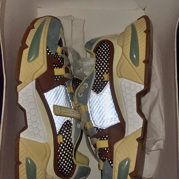 Dolce and Gabbana brand new US size 11 sneakers in original box - Picture 7 of 8